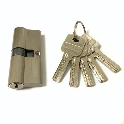 SN CP GP SB AB MAB AC Cerradura de cilindro de doble puerta de 70 mm Barril de bloqueo